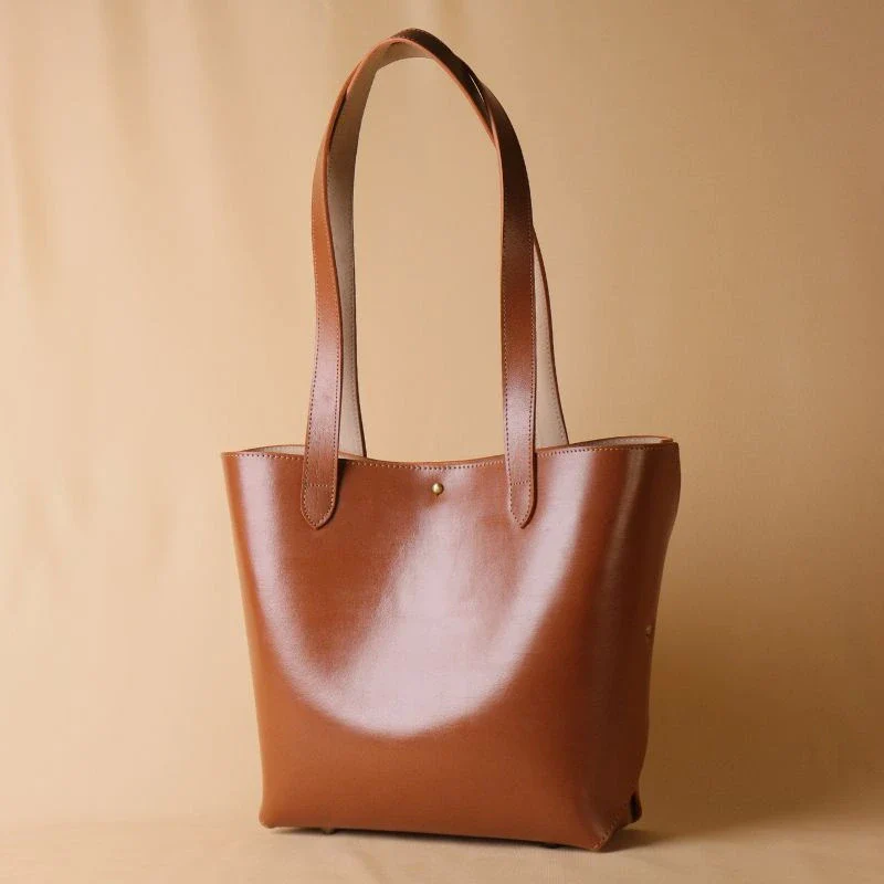 Classic Leather Tote